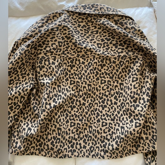 American Eagle Cropped Leopard Jacket Size Small - Picture 6 of 9